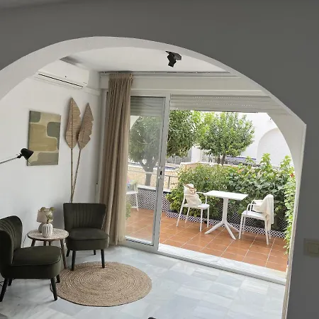 Apartman Edf. Fuentes C Bajo A *